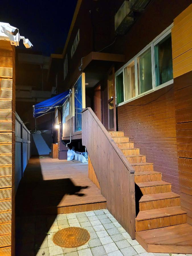 Good Guesthouse Сеул Екстериор снимка