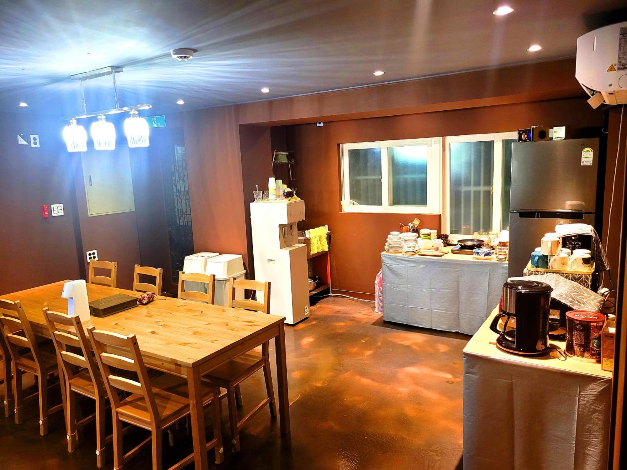 Good Guesthouse Сеул Екстериор снимка
